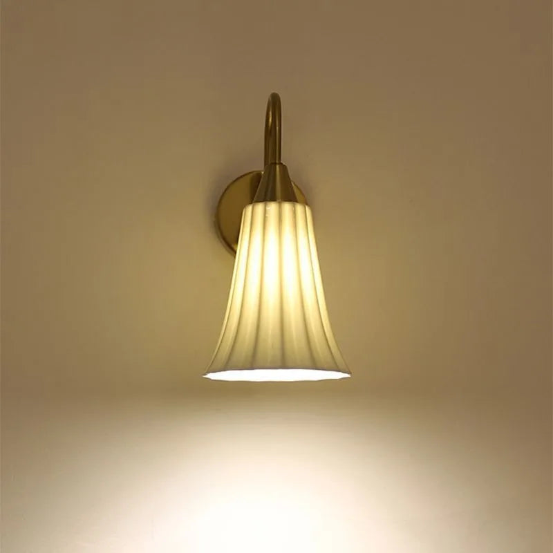 Ceramic Study Bedroom Wall Lamp Simple and Unique Light Nordic Post-modern Bedside Lamp French Romantic Corridor Lamp
