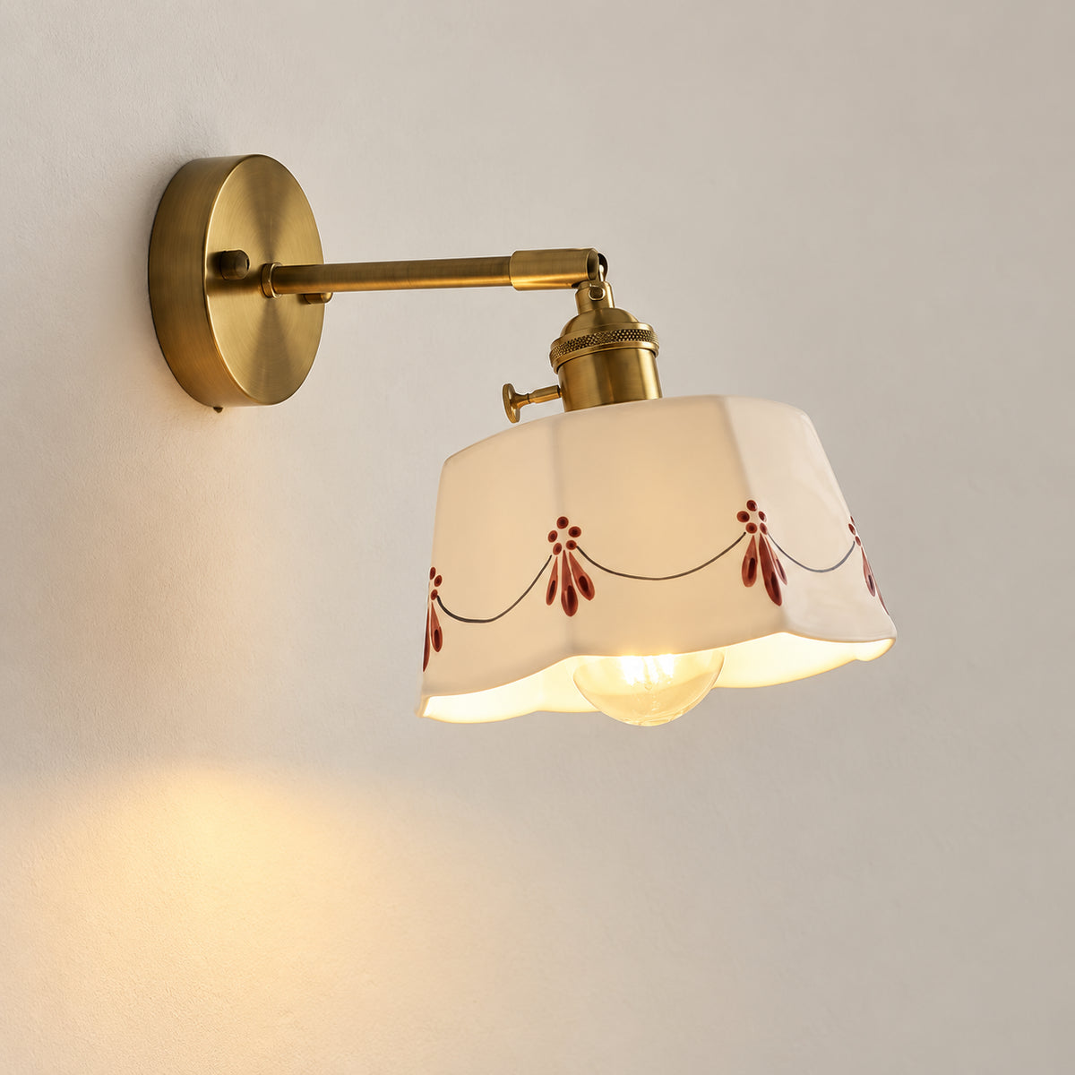 Applique murale salle de bain orientable – décor floral, lumière chaude
