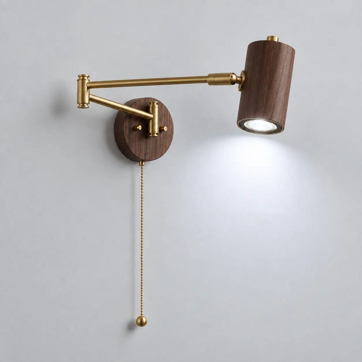 Applique murale bois scandinave, noyer et lumière froide