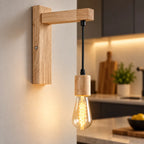 Détail du support en bois et de l’ampoule Edison