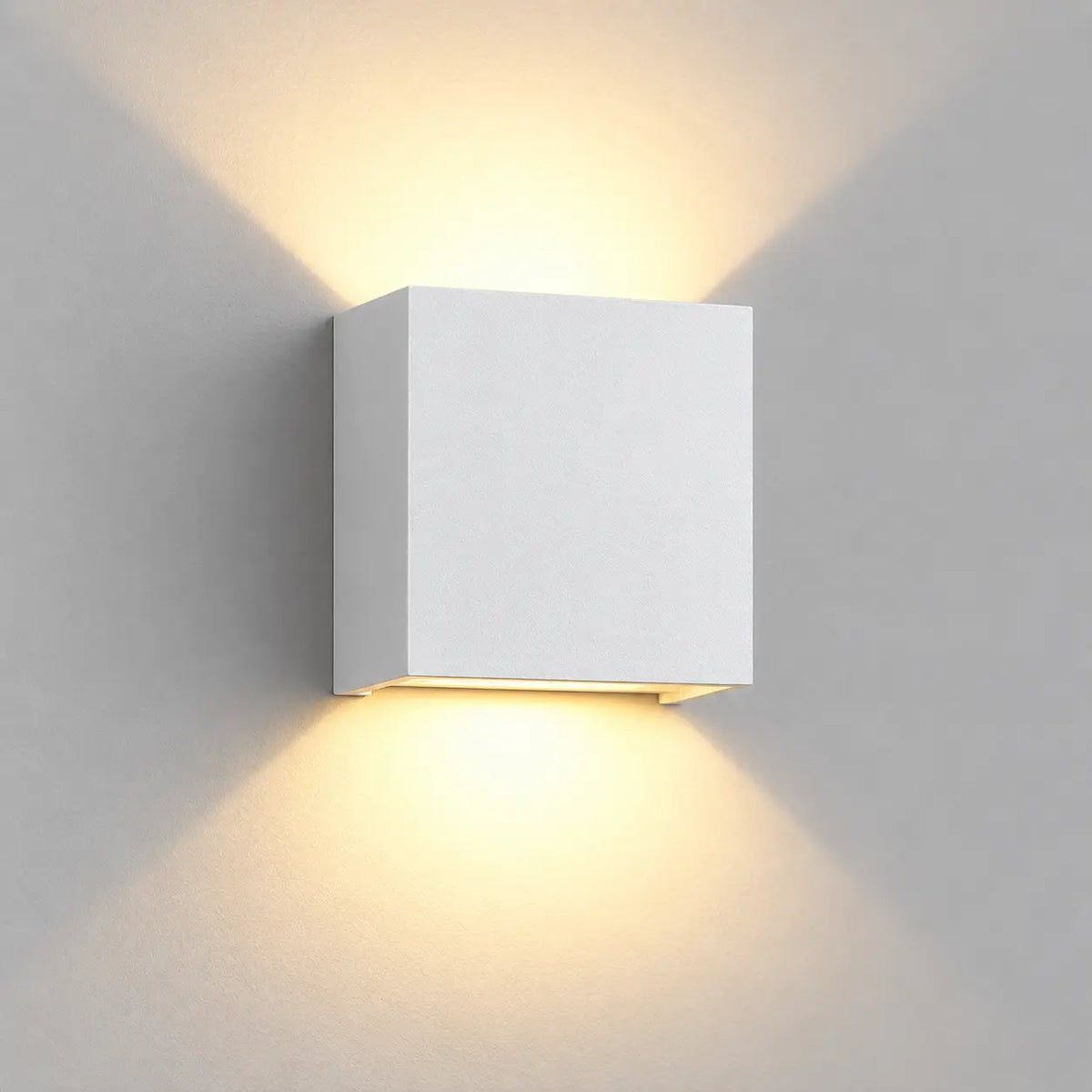 Applique extérieure IP65 blanche — lumière chaude