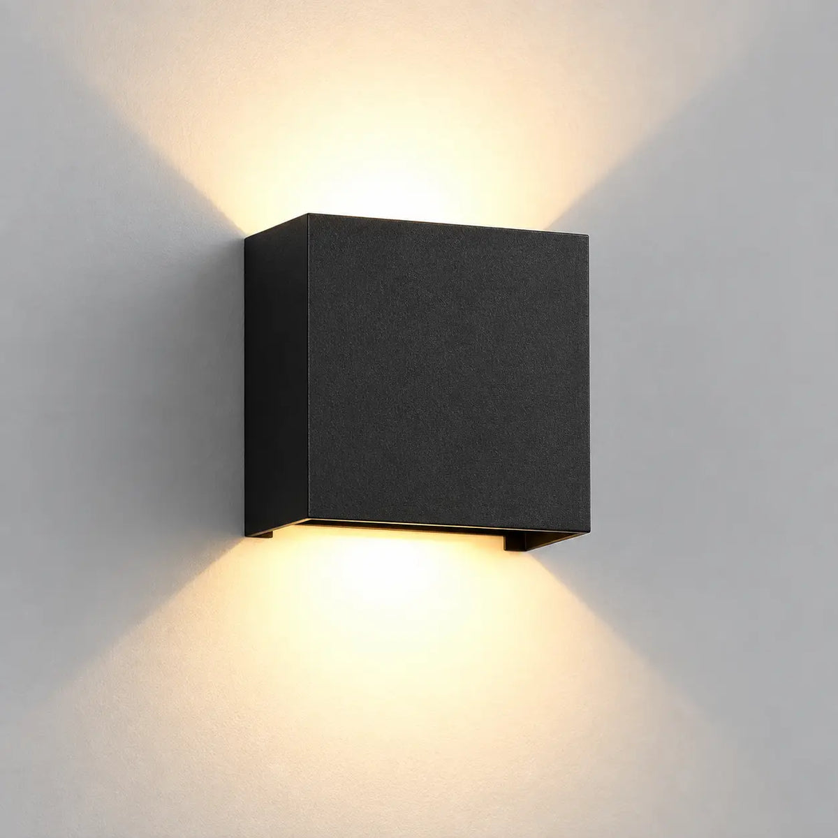 Applique extérieure IP65 noire — lumière chaude