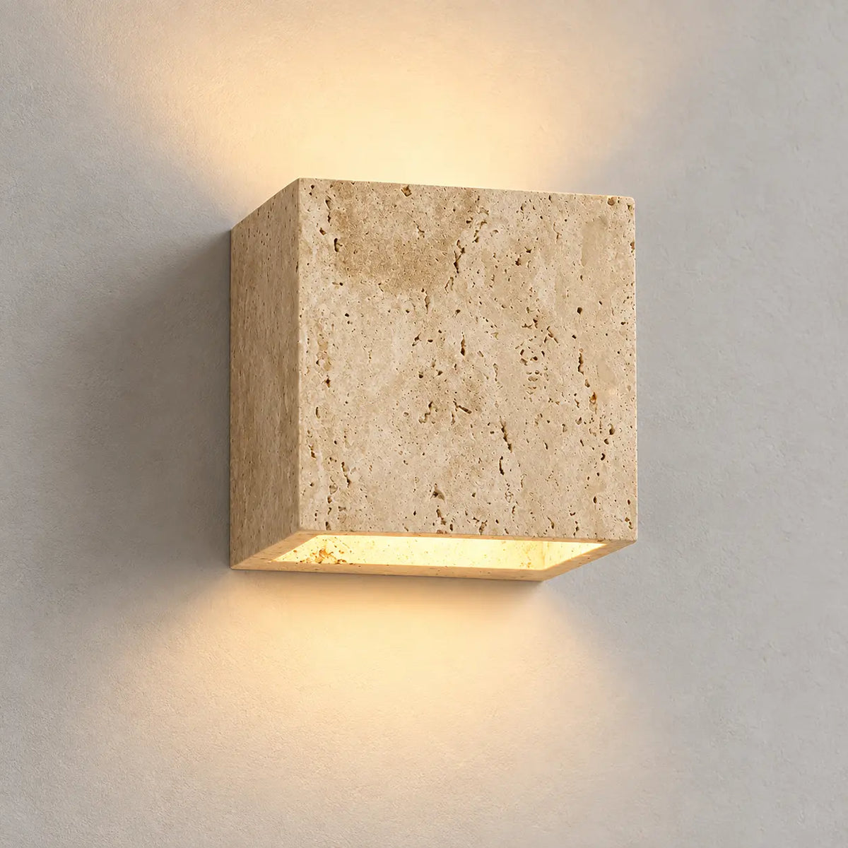 Applique murale jaune en travertin 12 × 12 cm – lumière chaude