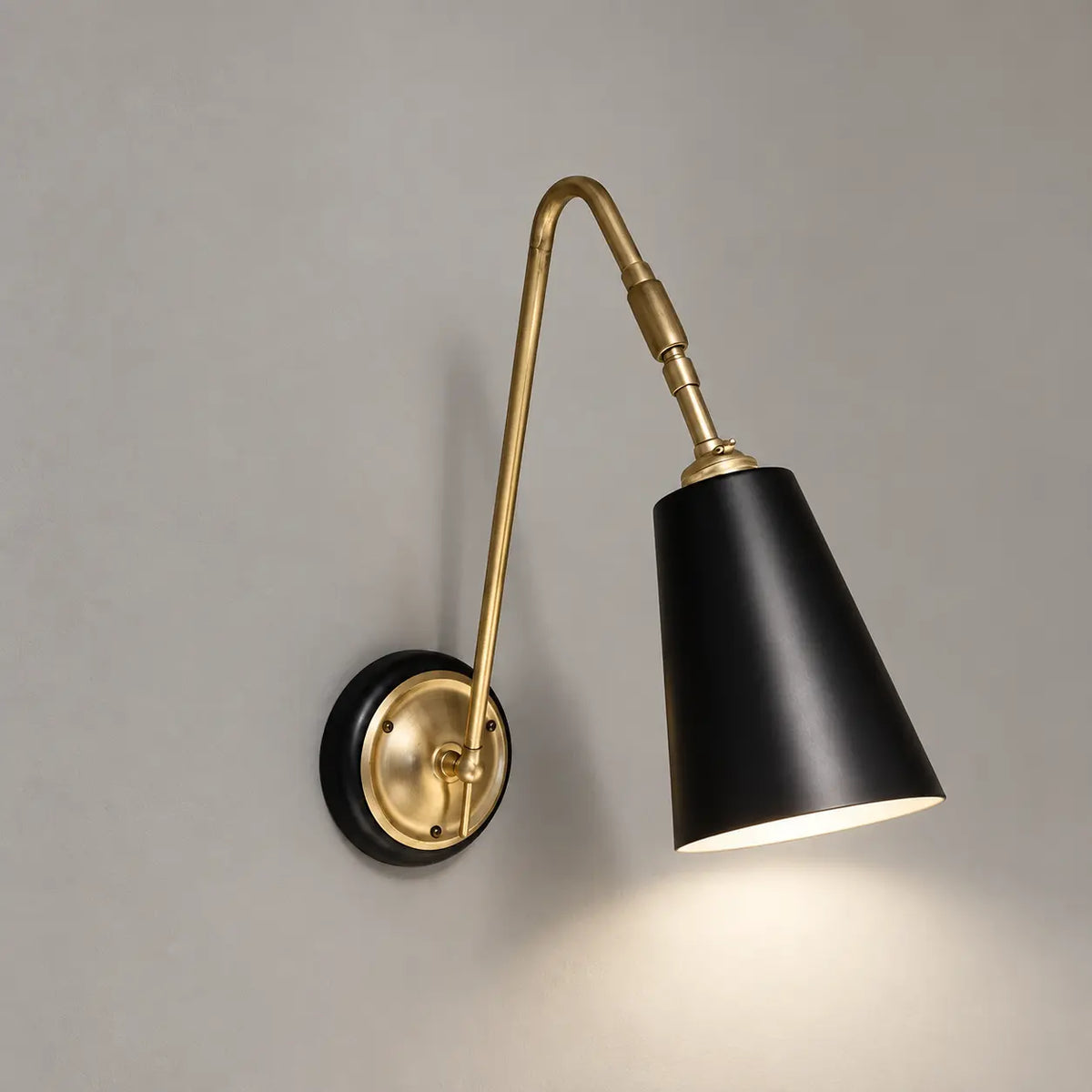 Applique murale laiton design noire – lumière neutre