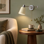 Applique murale orientable dans un coin lecture